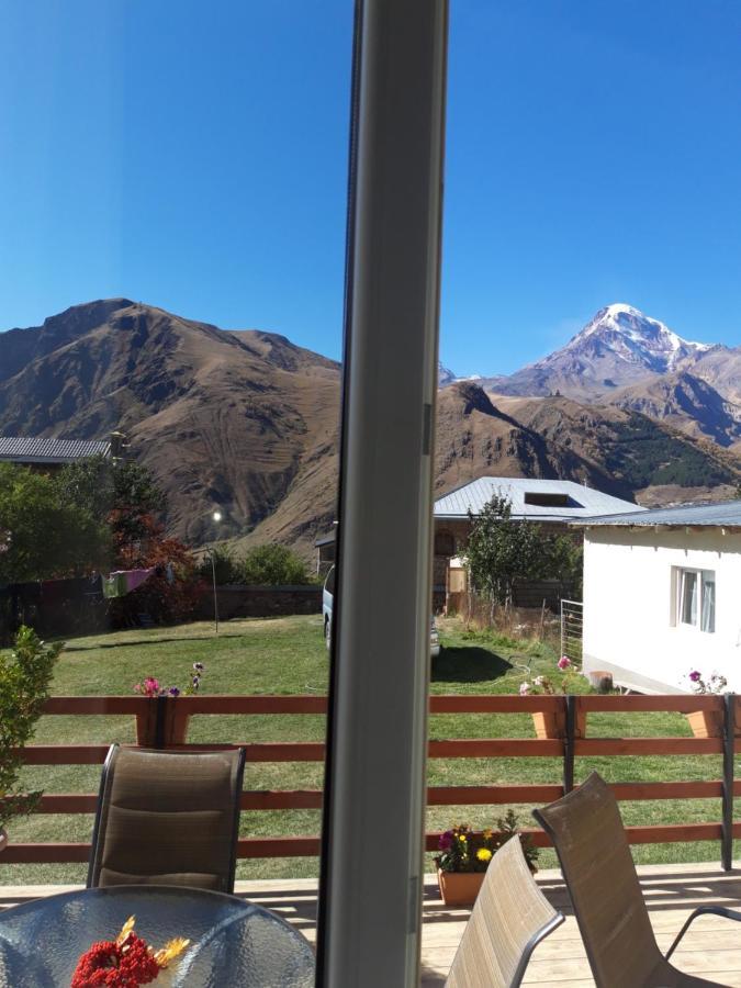 Guest House Elguja Qushashvili Kazbegi Exterior foto