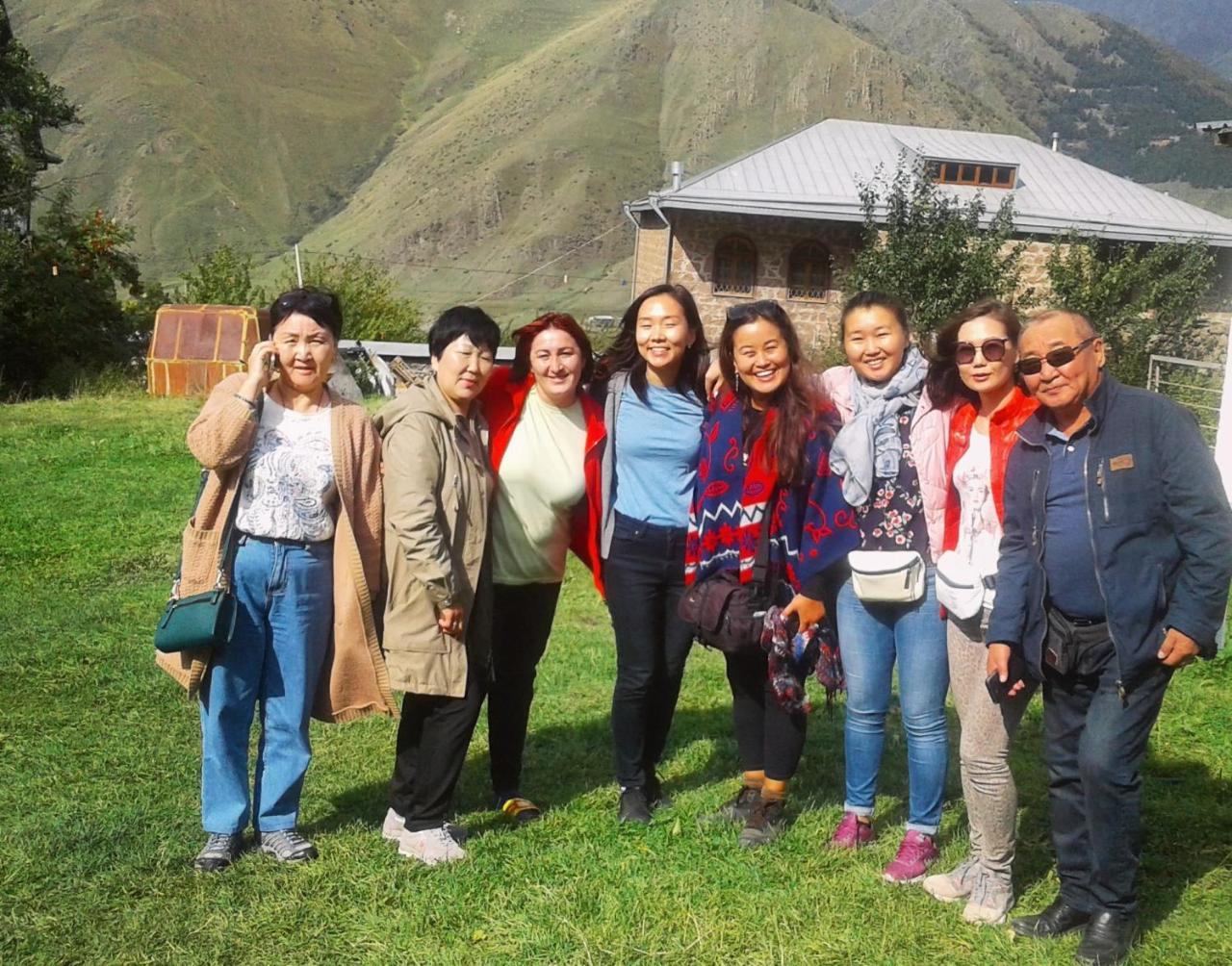 Guest House Elguja Qushashvili Kazbegi Exterior foto